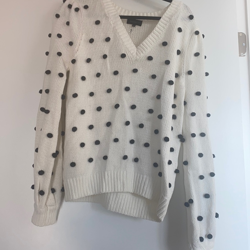 Majored polka dot sweater